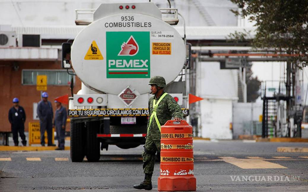 $!5 mil militares vigilan 6 mil kilómetros de ductos “críticos” de Pemex
