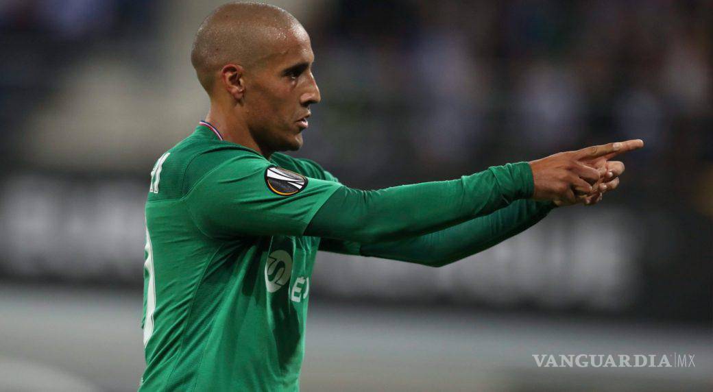 $!Wahbi Khazri del Saint-Etienne celebra después de anotar el primer gol de su equipo durante el partido de la Liga Europa entre Gent y Saint Etienne.