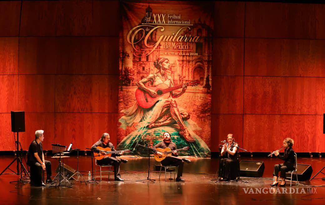 $!El Teatro de la Ciudad Fernando Soler fue sede del concierto que marcó el inicio del XXX Festival de Guitarra de México, integrado a la programación del FINA 2026.