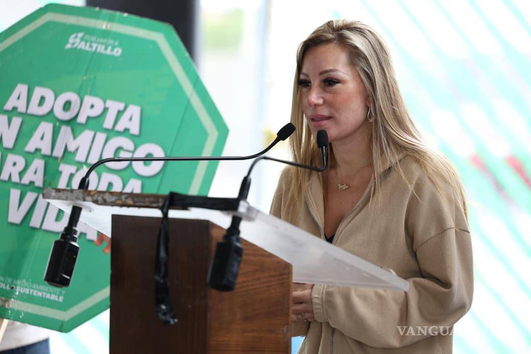 $!Amal Esper Segur llamó a la ciudadanía a optar por la adopción y brindar una nueva oportunidad a los animales que buscan hogar.