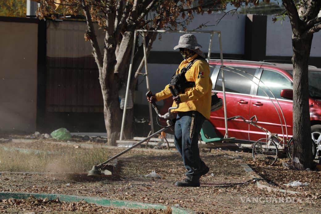 $!Gobierno de Saltillo refuerza limpieza profunda en Mirasierra y Vicente Guerrero con programa ‘Aquí Andamos’