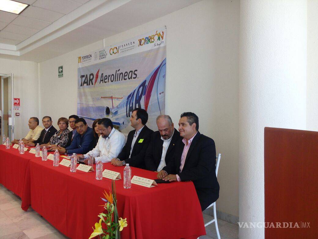 $!Inicia aerolínea nueva ruta de vuelos en Torreón