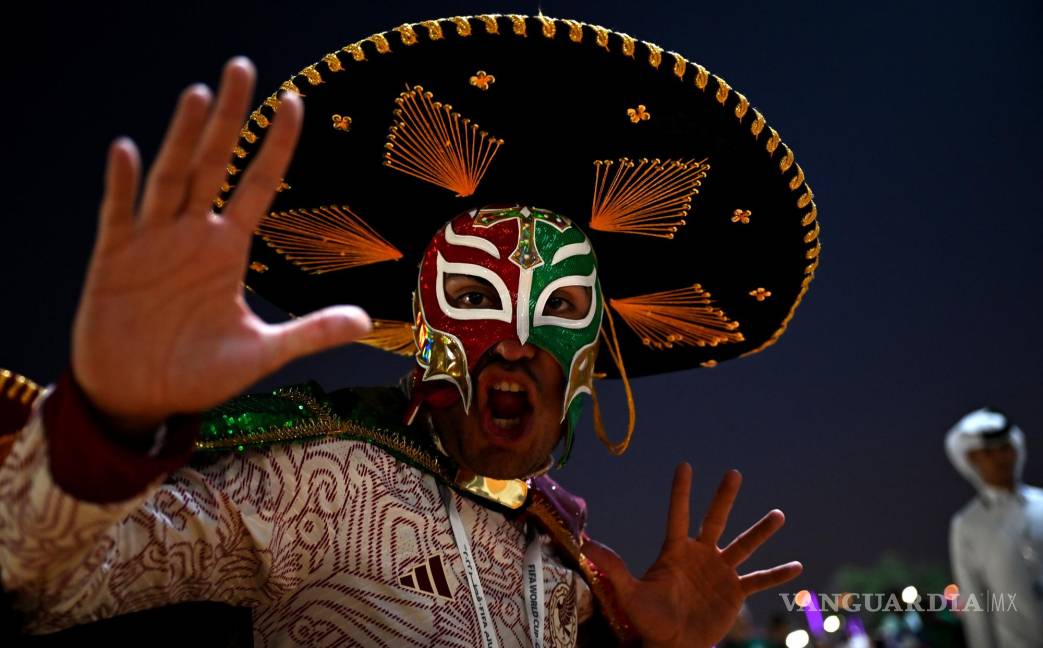 $!Un partidario de México antes del partido de fútbol del grupo C de la Copa Mundial de la FIFA 2022 entre México y Polonia en el Estadio 947 en Doha, Qatar.