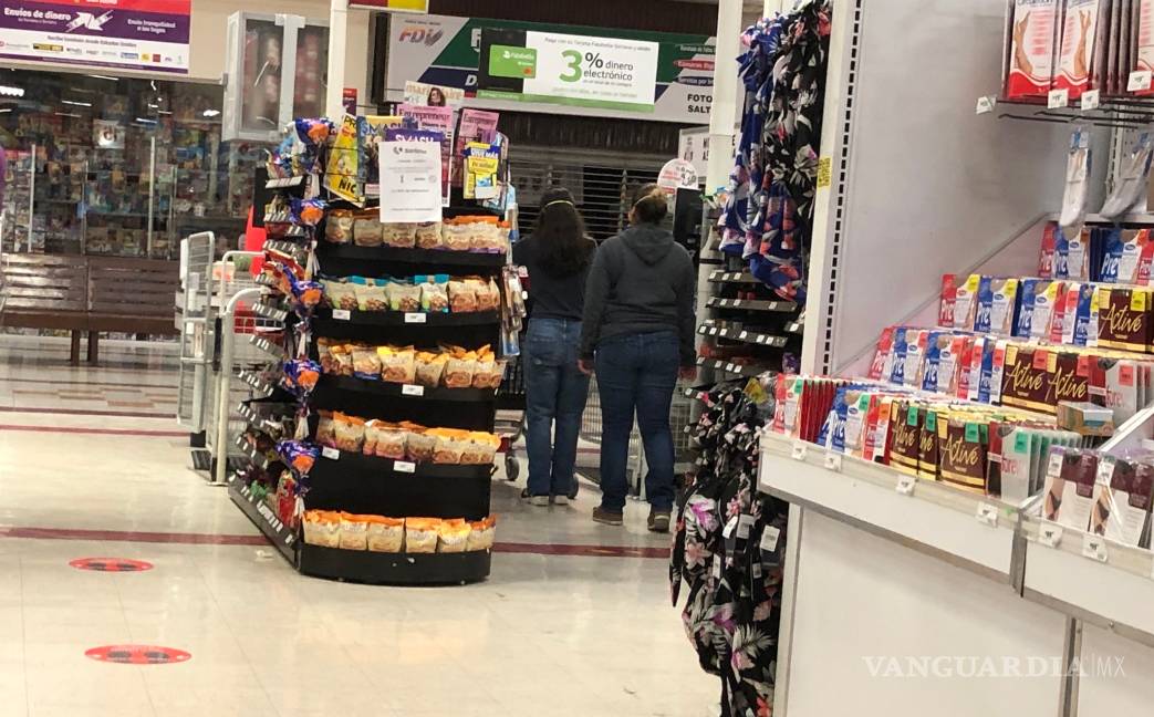 No respetan saltillenses restricciones al acudir a surtir la despensa