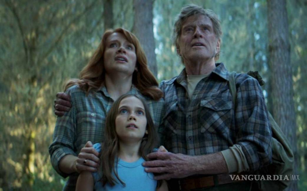 $!Robert Redford se rinde a la magia de los niños en &quot;Pete's Dragon&quot;