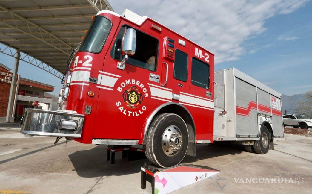 $!Aumentan salario a bomberos de Saltillo y entregan Galardón Tláloc