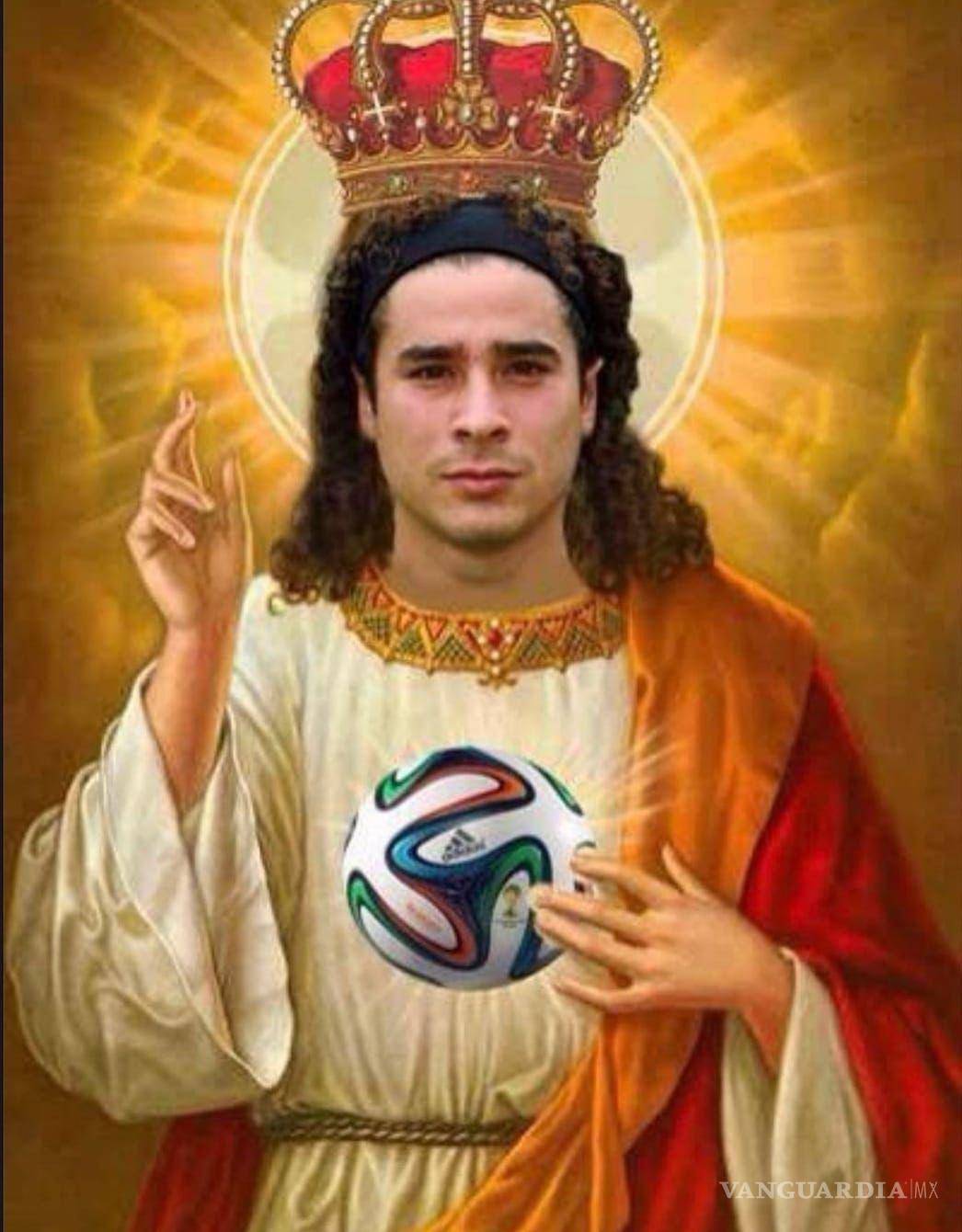 $!¡Ochoa, yo te rezo! ‘Inmortalizan’ al portero mexicano tras atajar penal de Lewandowski en Qatar