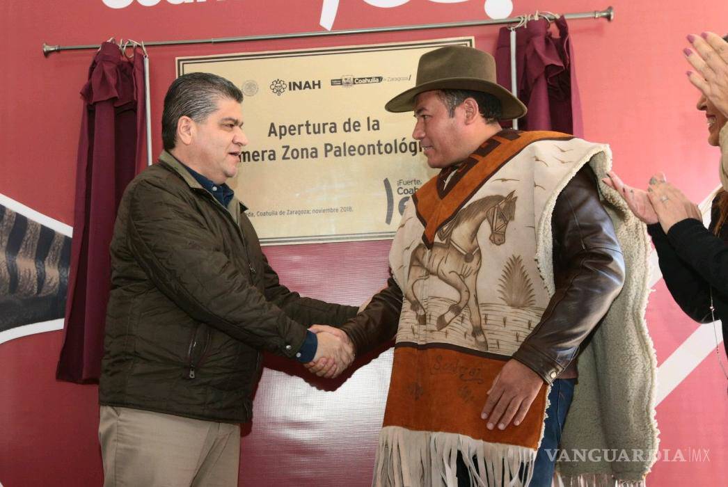 $!Abren en Coahuila valle de los dinosaurios