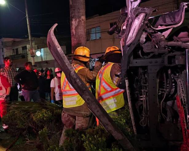 Los heridos fueron trasladados a un hospital en código amarillo.