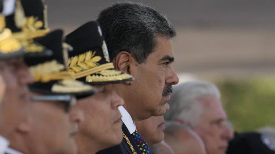 Las manifestaciones estallaron en todo el país después de que Maduro, con el respaldo de las instituciones electorales y estatales bajo su control, se declarara vencedor.