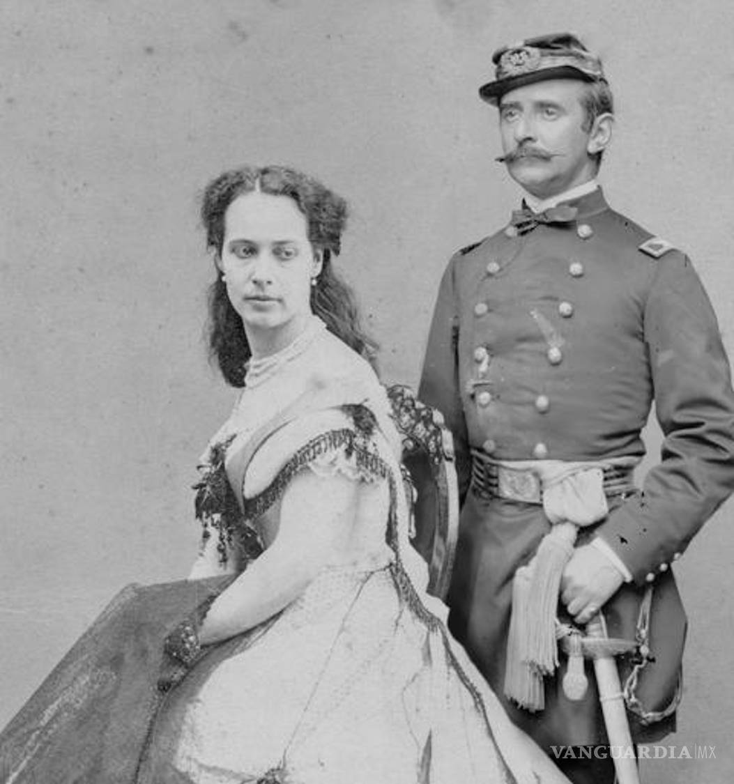 $!Fotografía de los Príncipes de Salm-Salm, también presentes en el álbum subastado en Londres.