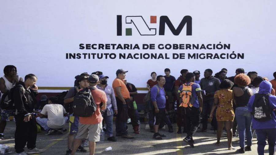 Una legislación de migración siempre es compleja, multidimensional y abarca a una diversidad grande de poblaciones y de situaciones. por lo mismo cualquier proyecto sobre la materia es una cuestión de alta especialización y de horizonte amplio.