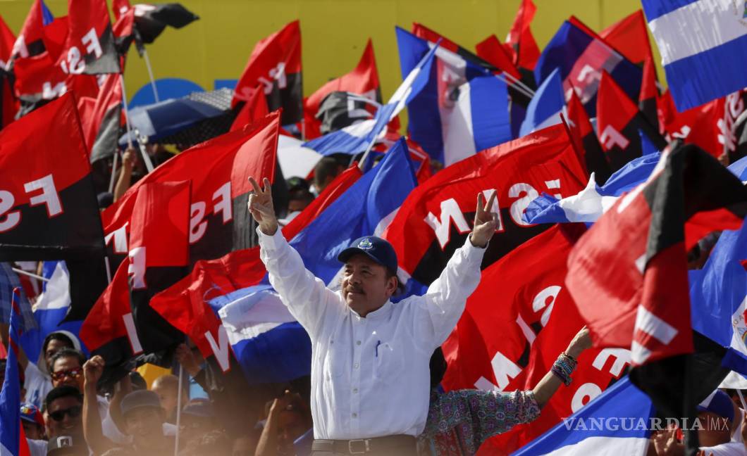 $!El presidente de Nicaragua, Daniel Ortega, en un mitin por el 39 aniversario de la victoria sandinista que derrocó a la dictadura de Somoza, en Managua, Nicaragua.
