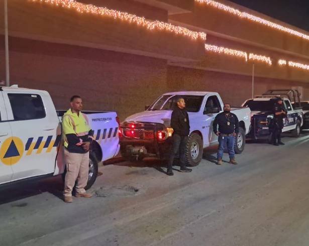 Personal de Protección Civil y Bomberos realizará recorridos en distintos puntos de la ciudad para impedir la venta de pirotecnia.