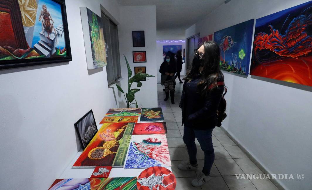 $!‘Un portal a través del espejo’ Seus Fomare inaugura su exposición en Residencias Corona