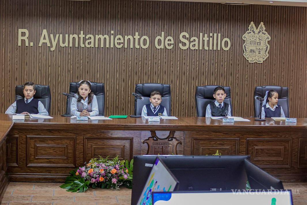 $!Frente a autoridades y familiares, niñas y niños expresaron sus ideas sobre cómo mejorar su entorno, en temas como salud emocional, seguridad y espacios recreativos.