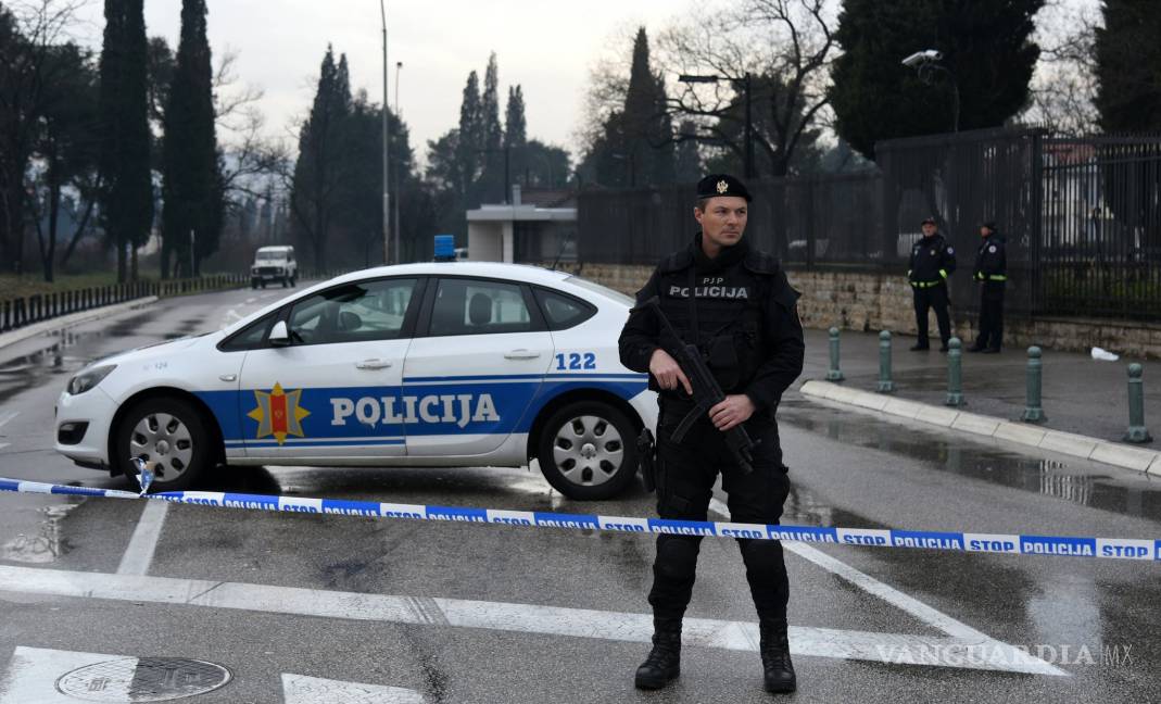 $!Lanzan un artefacto explosivo a la embajada estadounidense en Montenegro