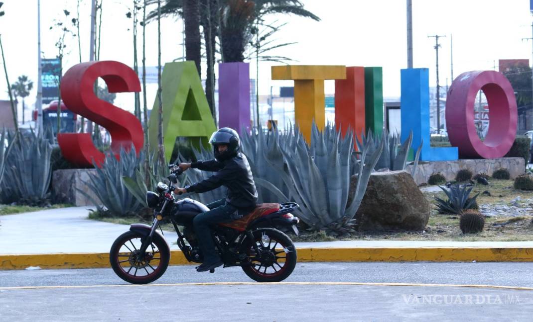 $!Cerca de 15 motociclistas se unieron a la manifestación, pidiendo mayor seguridad vial y resaltando la importancia de la empatía hacia todos los usuarios de las vías.