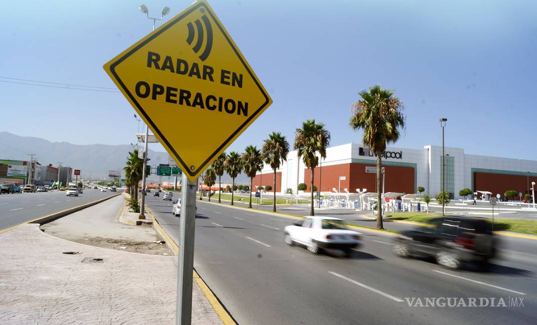 Sustituye Alcalde de Saltillo las fotomultas por radares