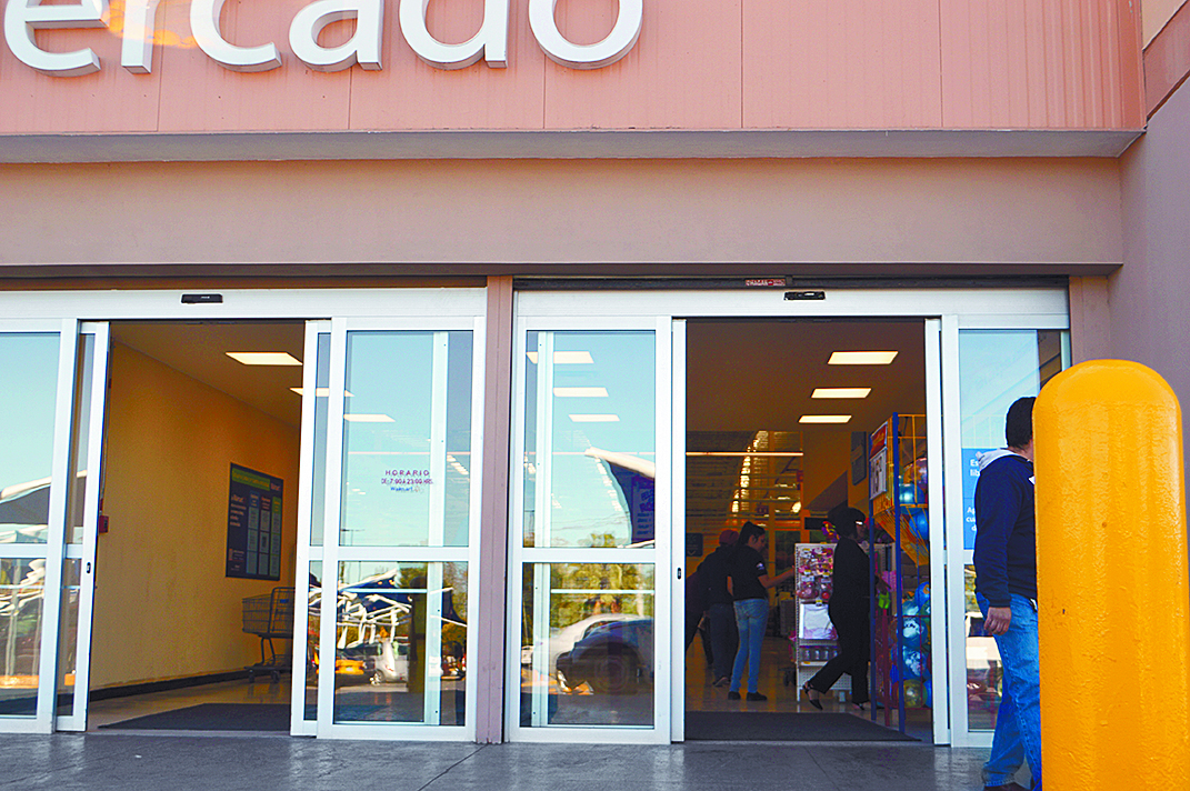 $!Confían comerciantes en que no lleguen los saqueos a Saltillo