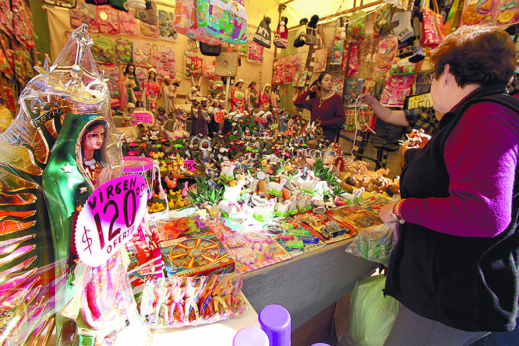 $!Trabajo y salud piden saltillenses a la Guadalupana