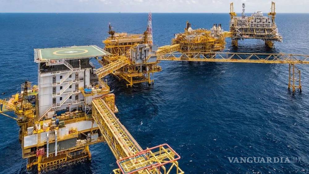Cae 54% la utilidad neta de Pemex en primer trimestre