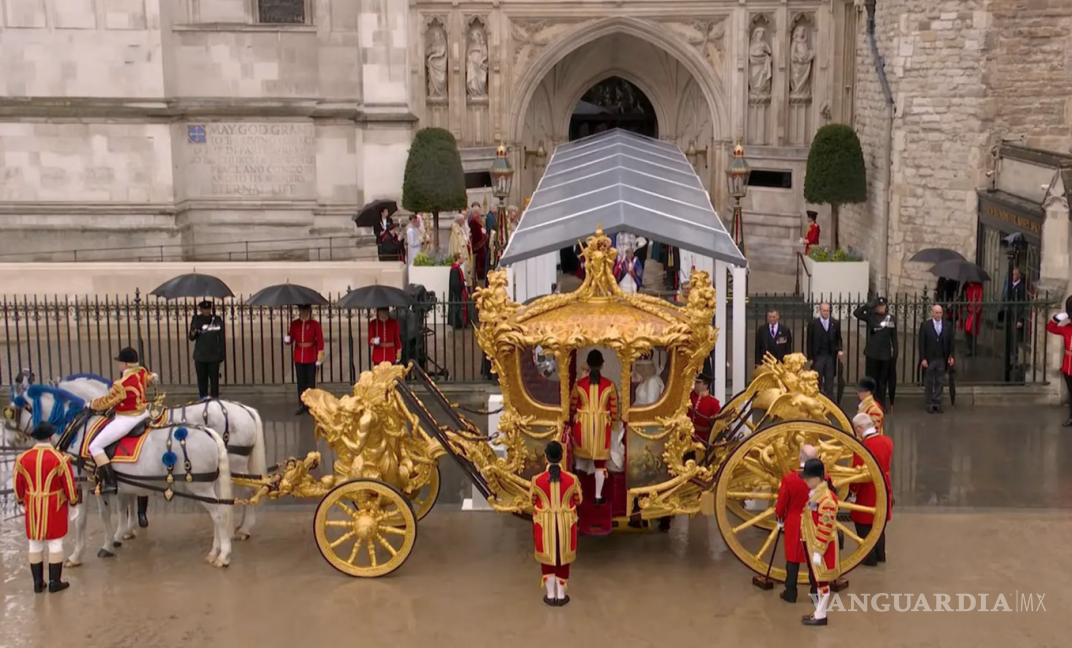 $!El rey Carlos III del Reino Unido y la reina Camila son coronados en una ceremonia histórica en la Abadía de Westminster
