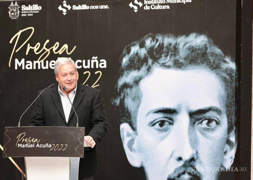 $!Saltillo: felicita Chema Fraustro al director de la OFD, Natanael Espinoza