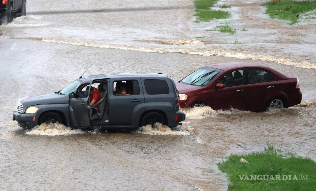 $!Algunas vialidades se ven afectadas, al cruzar cerca de afluentes naturales.