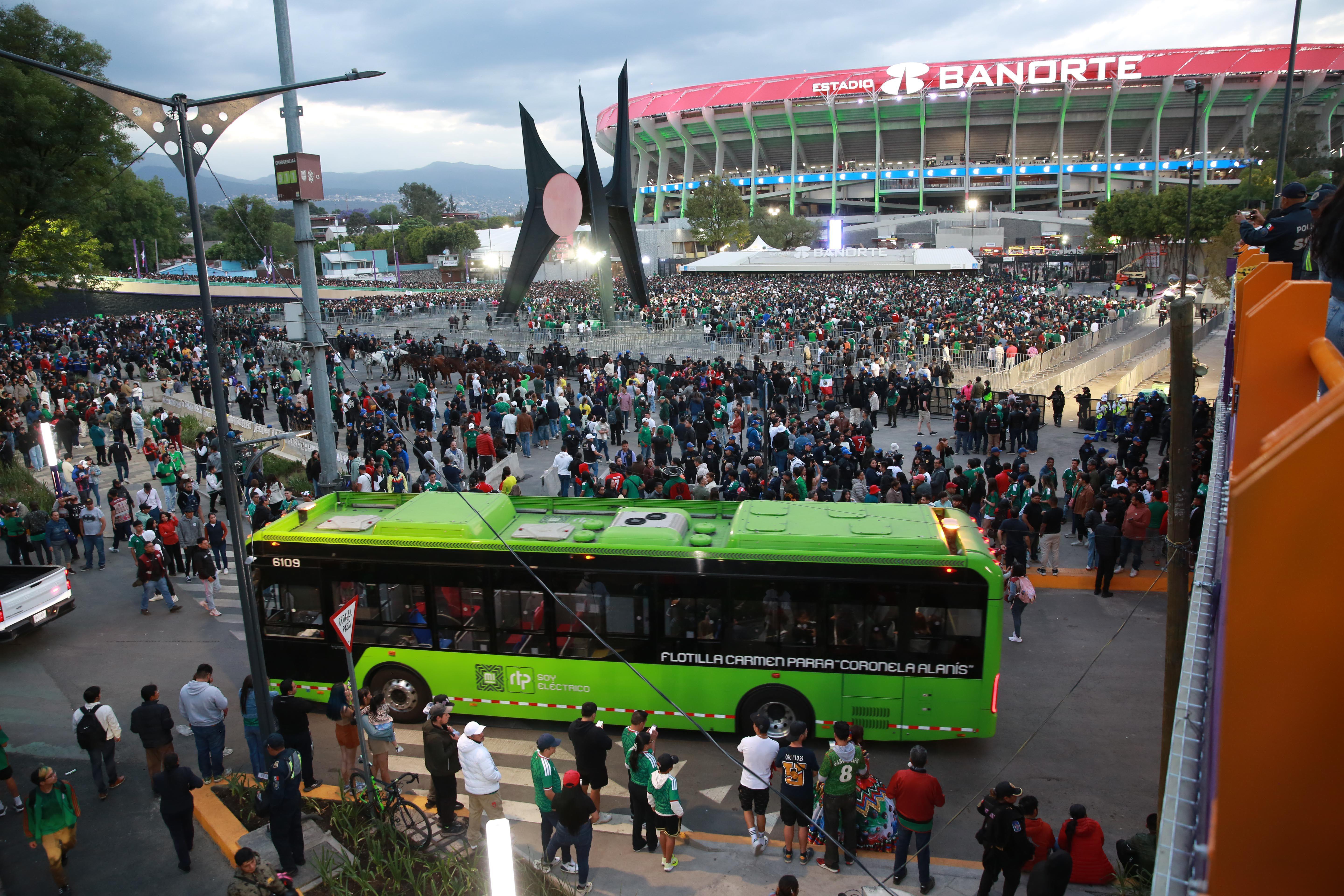 Mundial 2026: restringen circulación de vehículos sin placas en zonas del Estadio Banorte