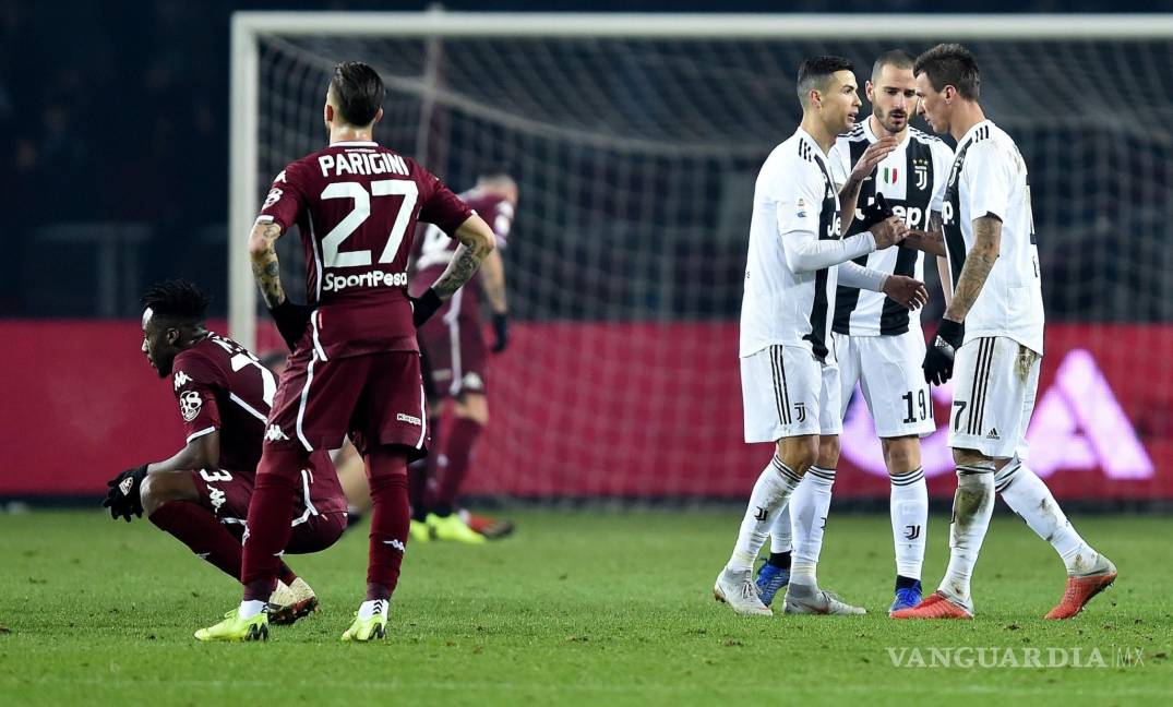 $!Con festejo polémico incluido, Cristiano Ronaldo anota gol 5000 de la Juventus en el Derby
