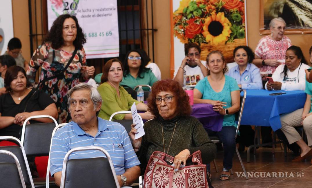 $!Uno de los objetivos del foro fue visibilizar la lucha y resistencia de las familias.