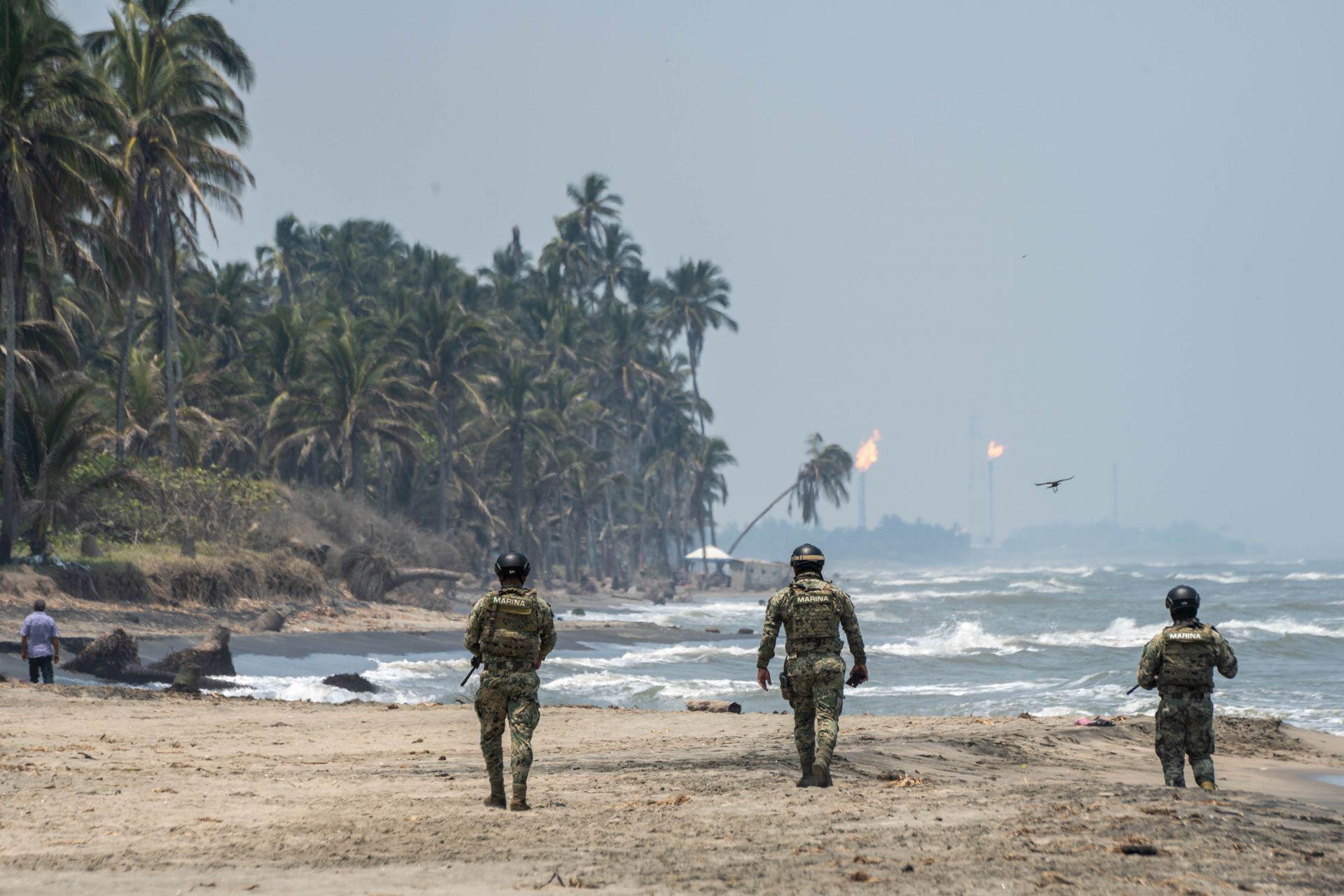Aprueban salida de 951 marinos a EU: ejercicios militares, buques de la Armada y despliegue con armas