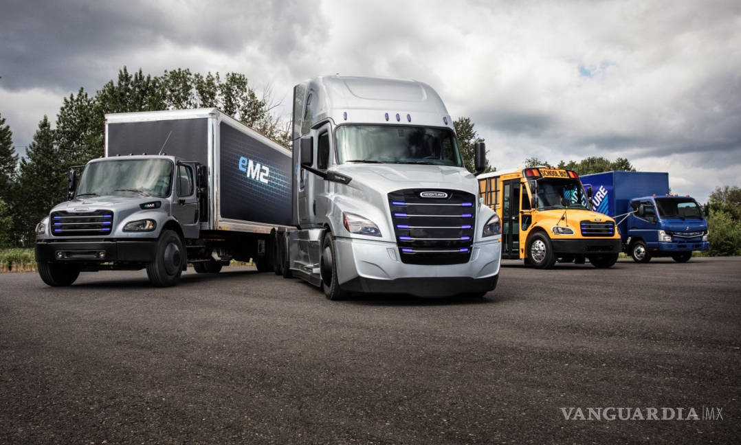 $!Daimler Trucks lanza dos nuevos camiones eléctricos para este 2018