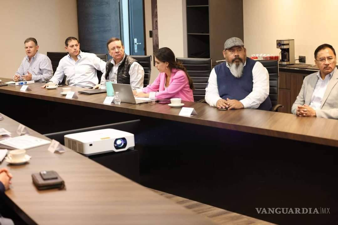 $!La académica saltillense Rosario Sánchez consideró que esta reunión es un buen inicio de cara a tener un plan integral.