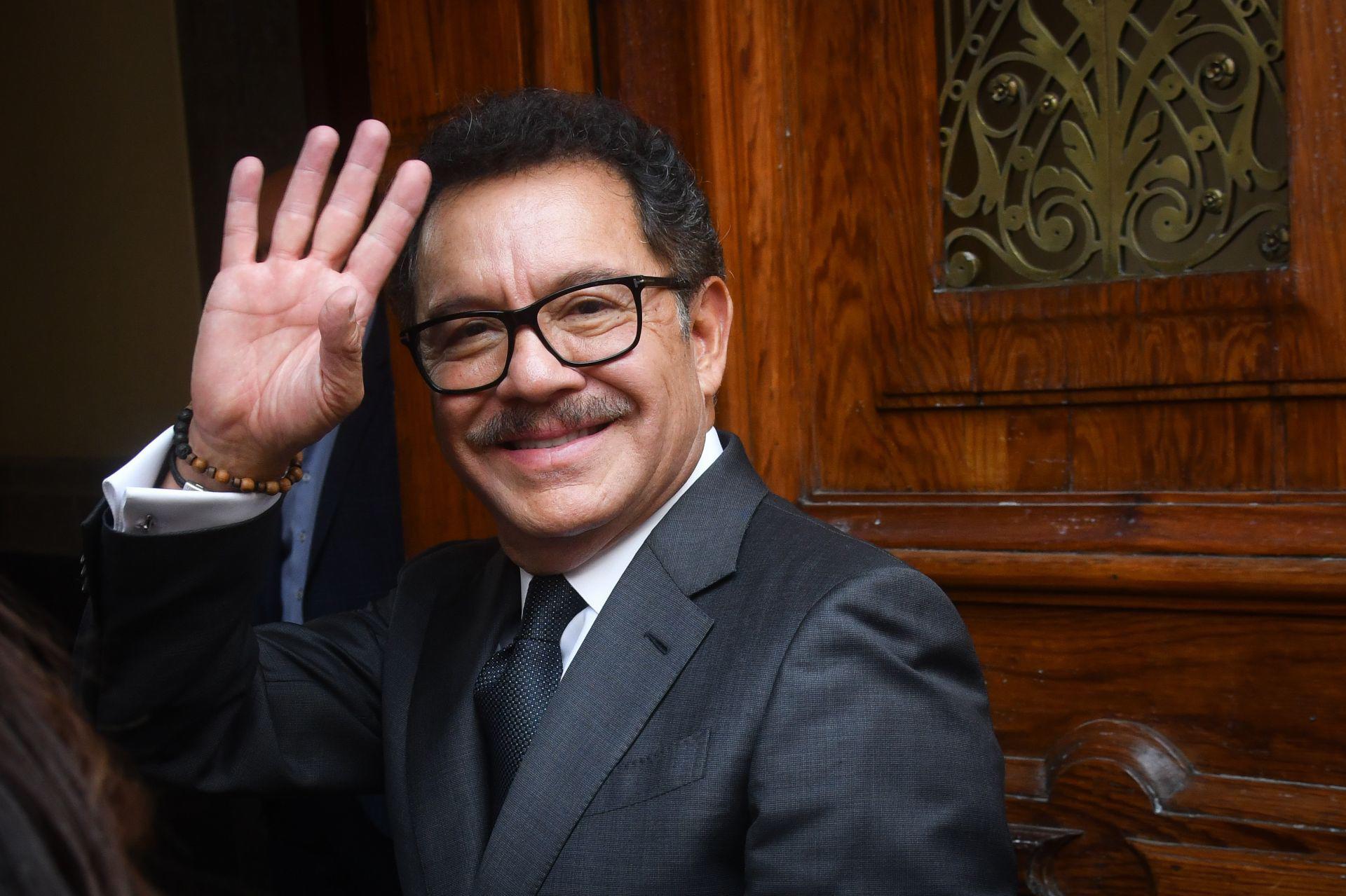 El senador Enrique Inzunza no se presentará en el Pernante