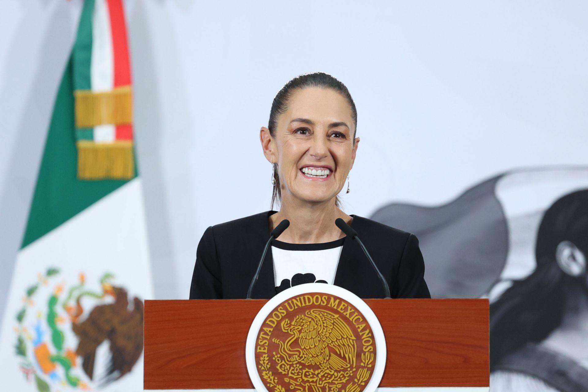 Sheinbaum evita comentar sobre balacera a residencia de Rocha Moya