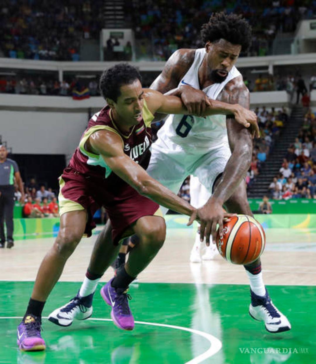 $!Me llamo Cox, John Cox ... y soy primo de Kobe Bryant