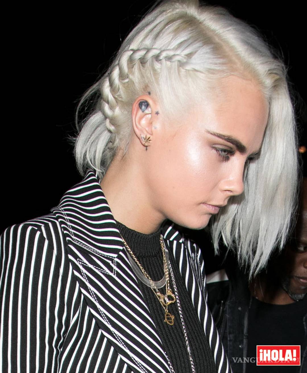 $!Cara Delevingne cambia totalmente de 'look'