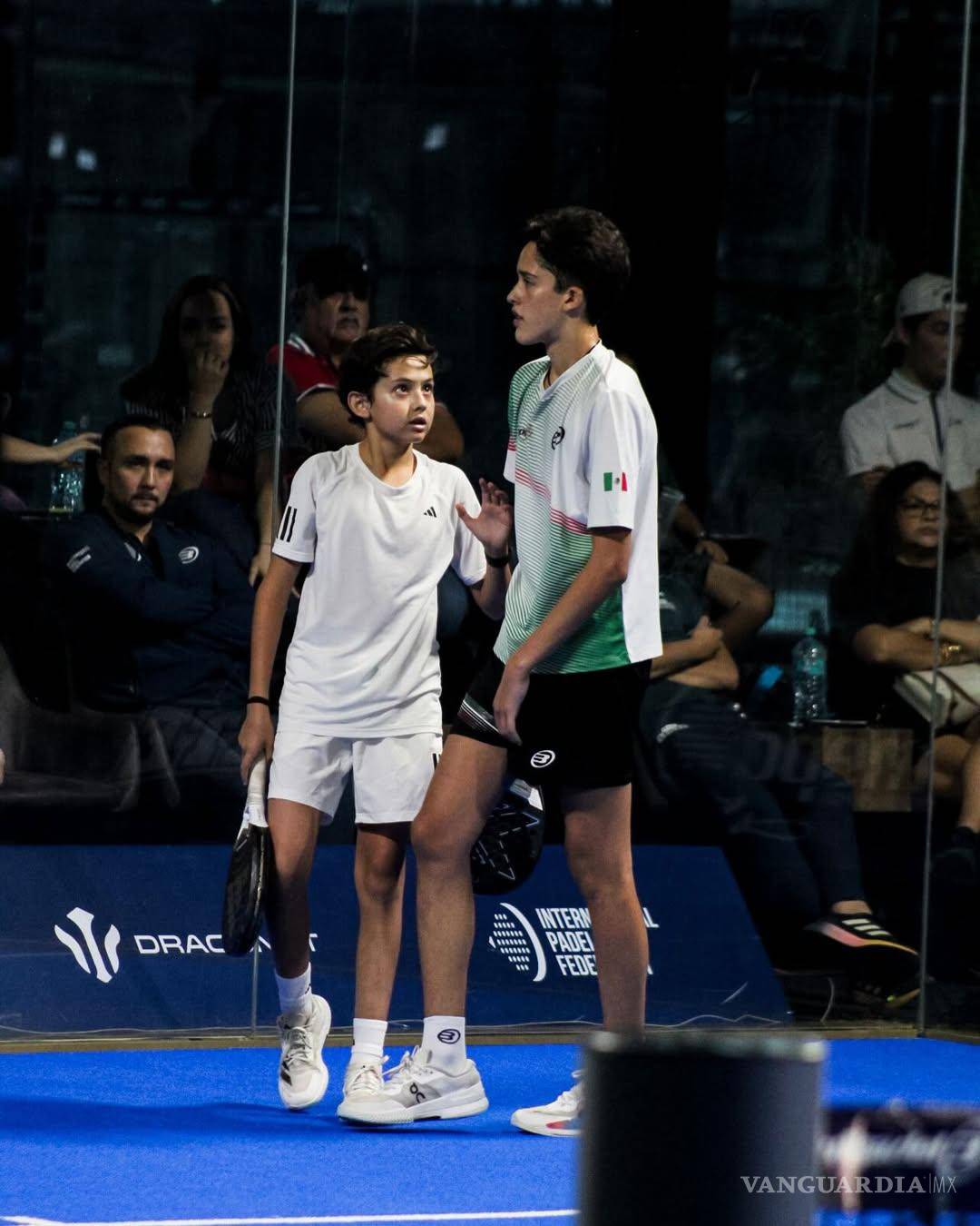 $!José Pablo Garza y Santiago Castro, representantes de México en la categoría 16 y menores, lograron una sólida victoria en su debut en el Circuito Panamericano de Pádel en Chiapas.
