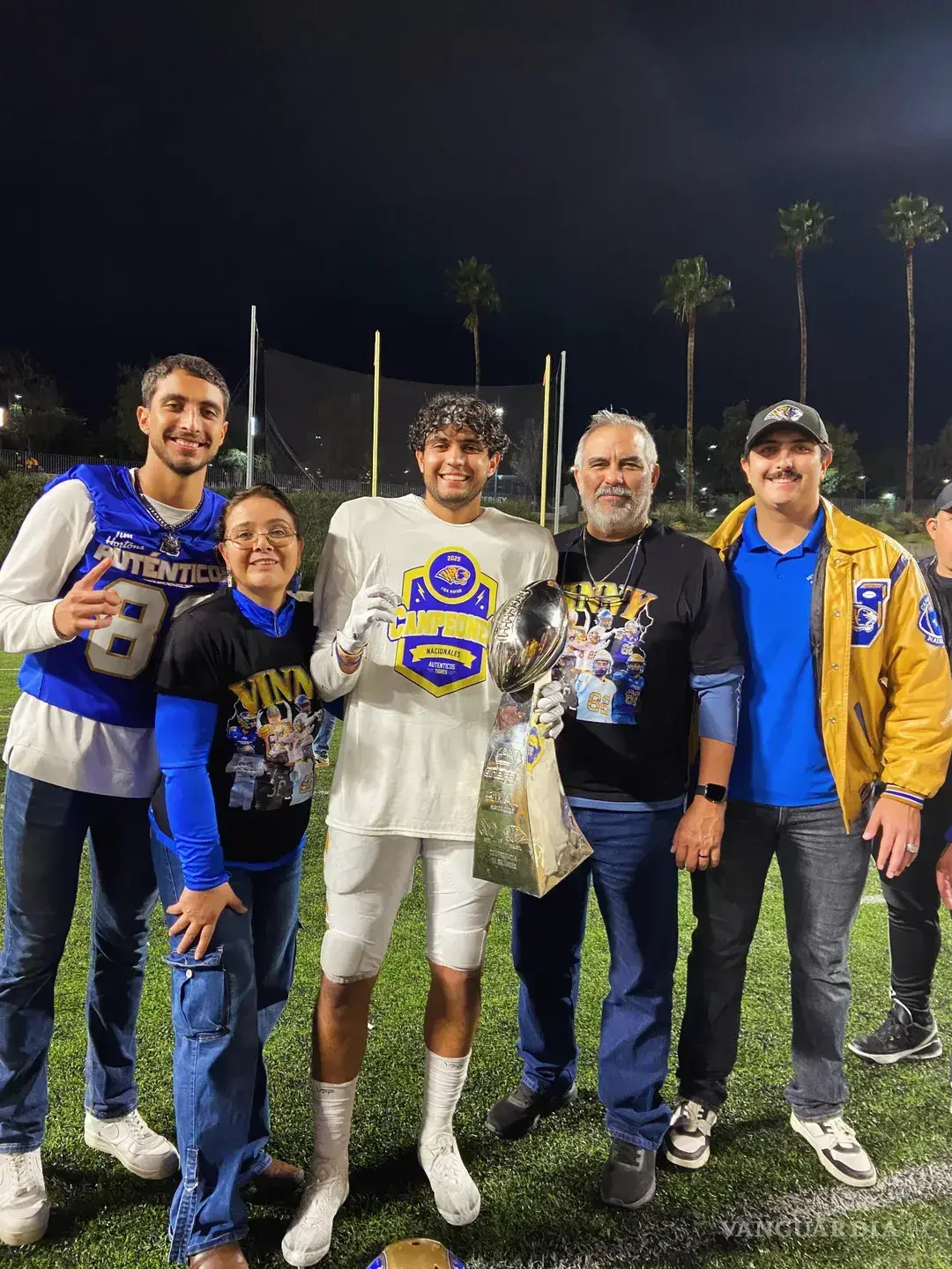 $!El receptor inició su formación en el futbol americano infantil de Saltillo con el respaldo de su familia.