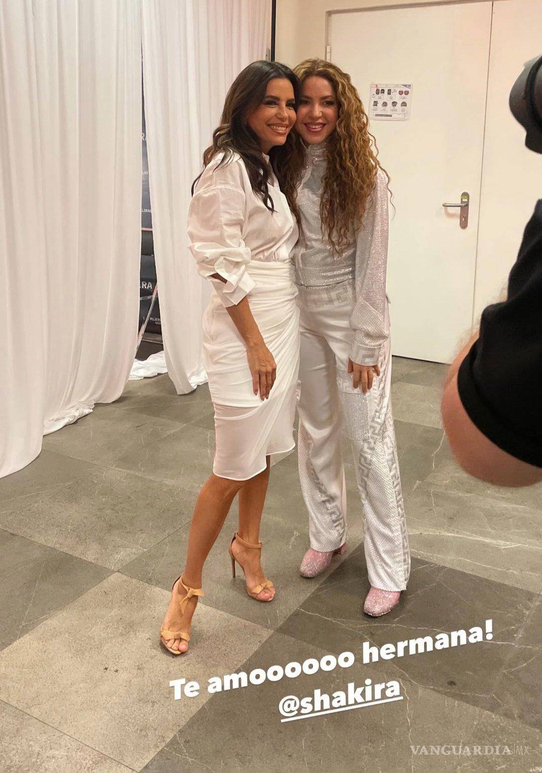 $!Las amigas posaron para las cámaras de ambas.