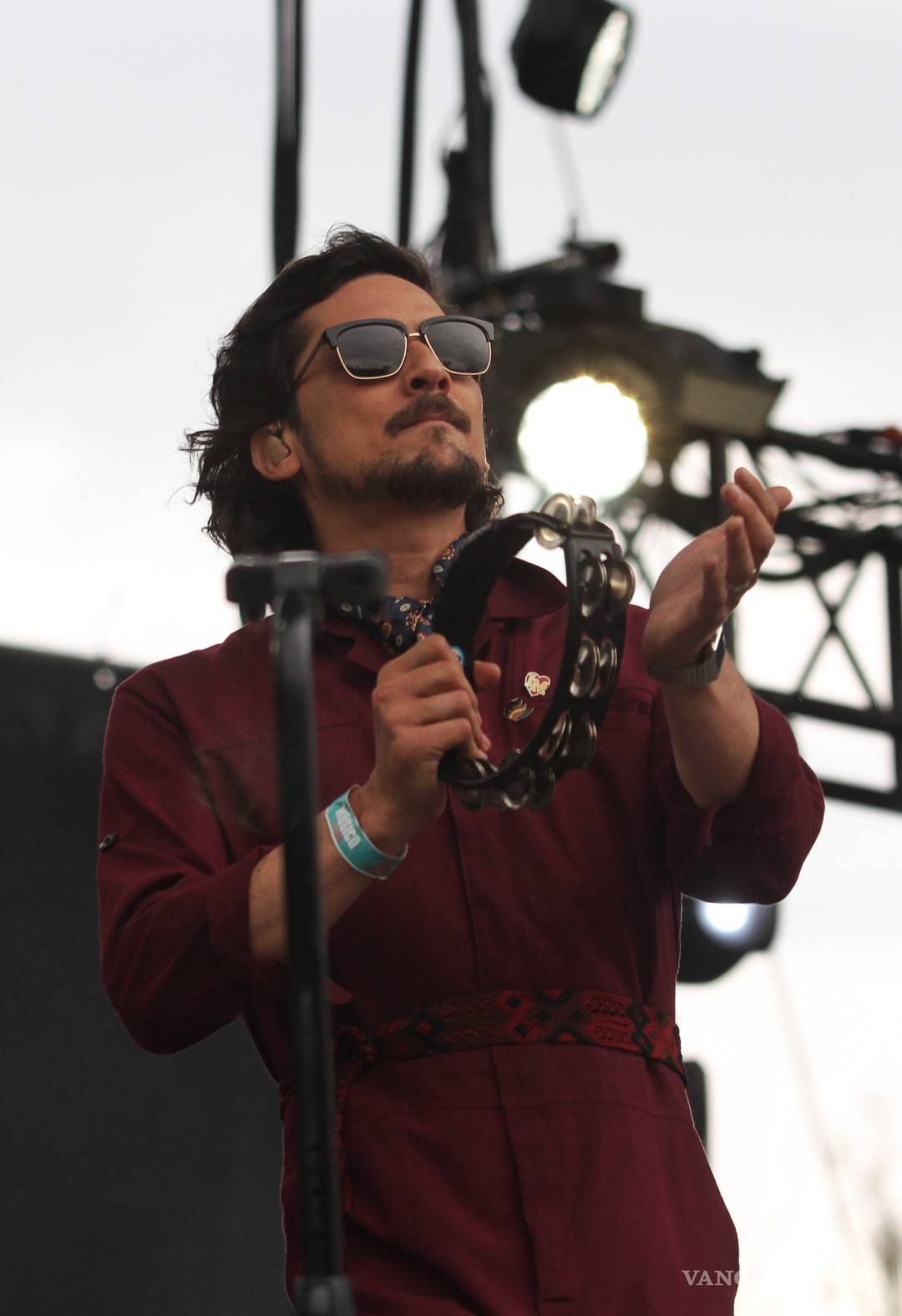 $!"Se nos olvida que somos seres cósmicos”: León Larregui