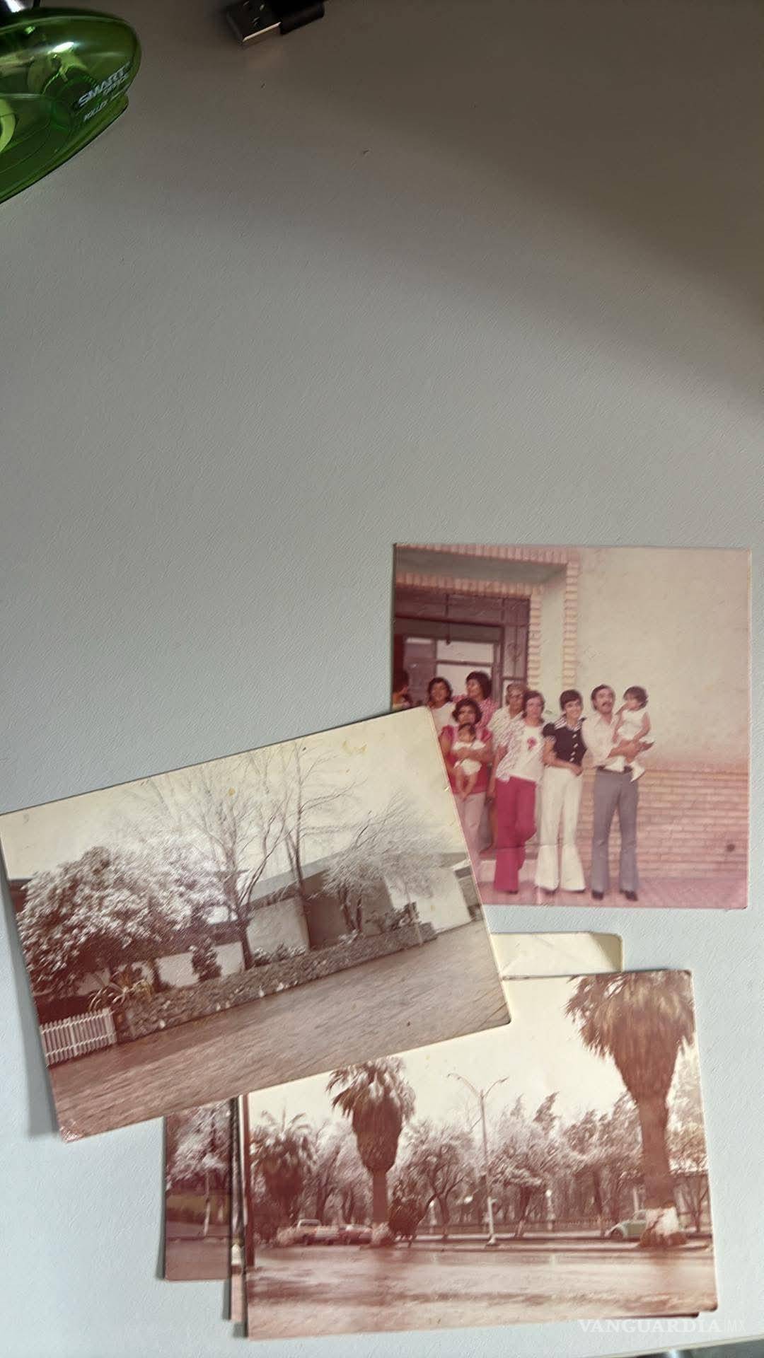 $!Jesús Eduardo Cruz conserva imágenes de la Alameda durante la nevada de 1981 y de otros rincones de Saltillo que forman parte de la memoria colectiva.