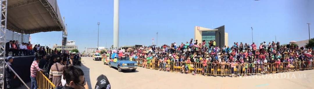 $!Festejan con desfile llegada de la primavera en Torreón