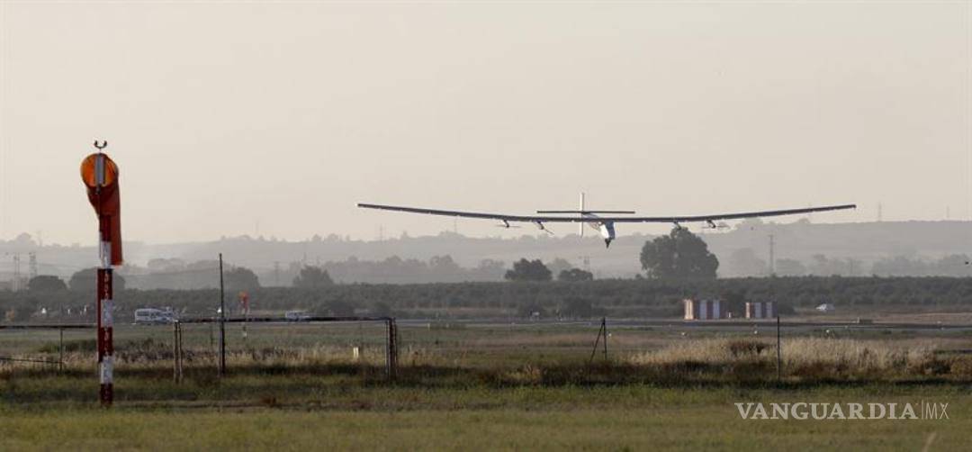 $!Aterriza el “Solar Impulse 2” en Sevilla tras cruzar el Atlántico