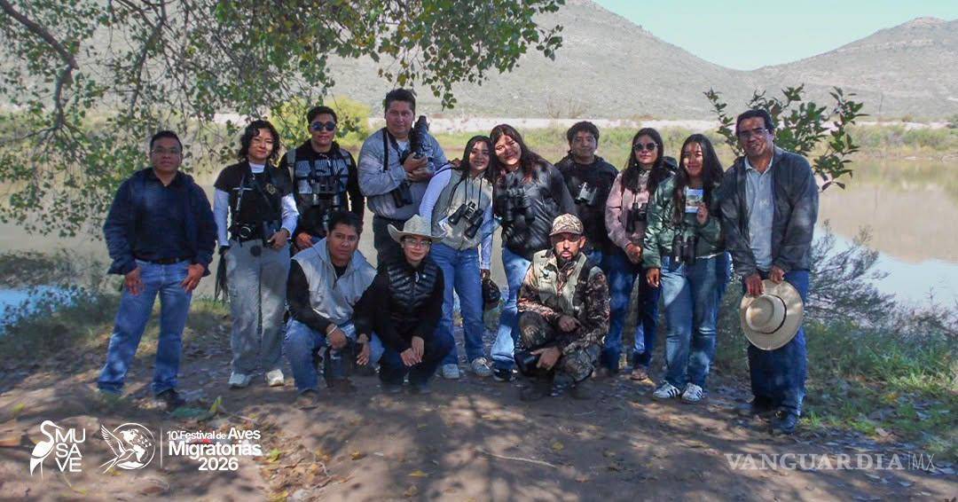 $!Estudiantes de la UAAAN participaron en una jornada de observación de aves organizada por el Museo de las Aves de México.