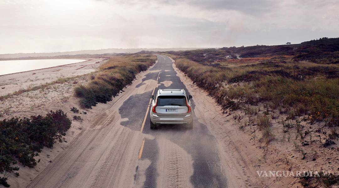 $!El Volvo XC90 se actualiza para ser más eficiente, más seguro y conectado
