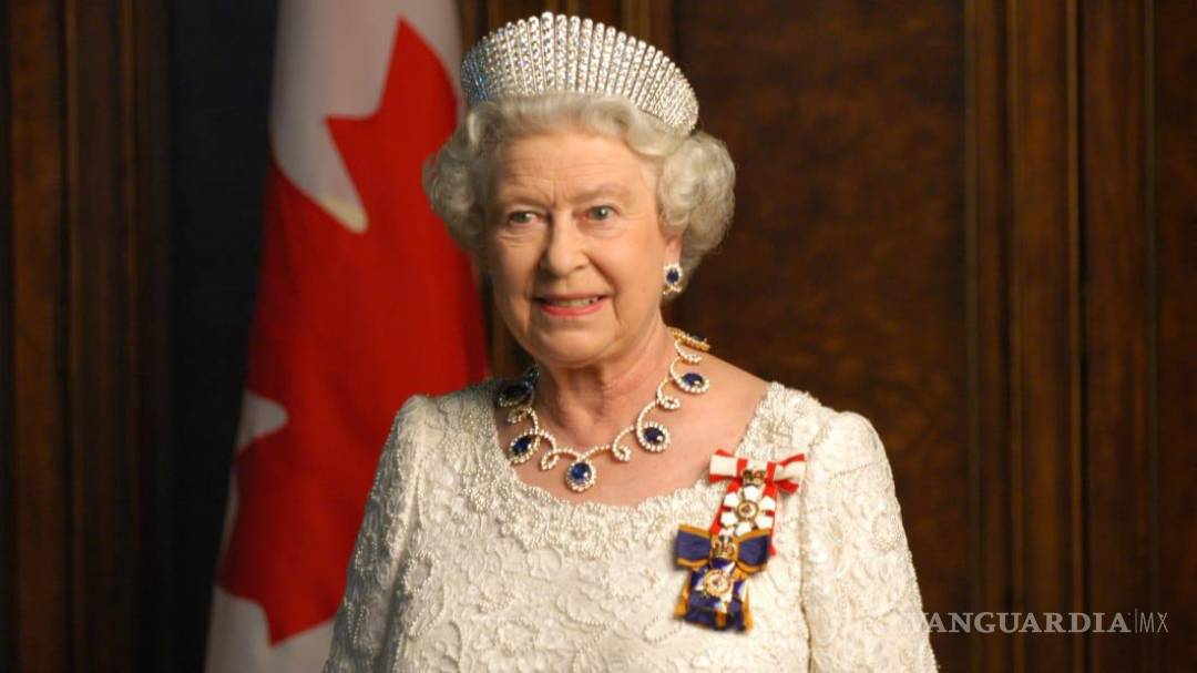 $!La reina nunca asistió a una escuela pública o privada, y no tiene un título universitario.