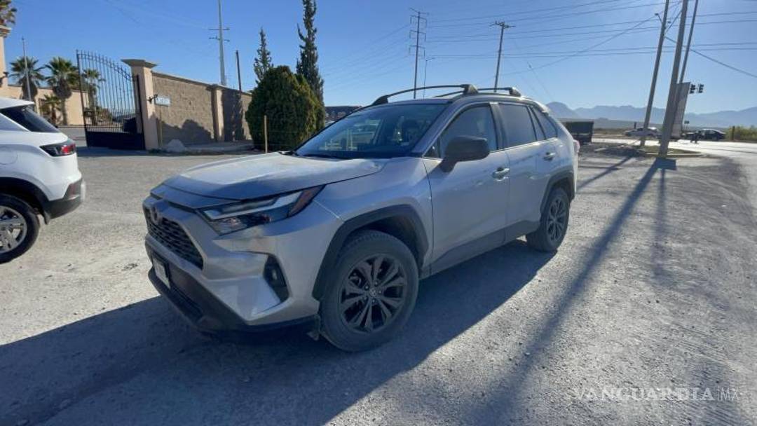 $!Saltillo: arrolla a oficial mientras dirigía el tránsito en Los Pastores; conductora es detenida